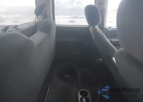 2004 Dodge Ram 1500 Slt/Laramie z USA, uszkodzony, nr VIN 1D7HU18D74J165232